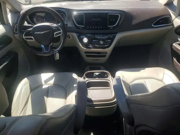 2C4RC1BG1JR269906 2018 CHRYSLER PACIFICA - Image 8