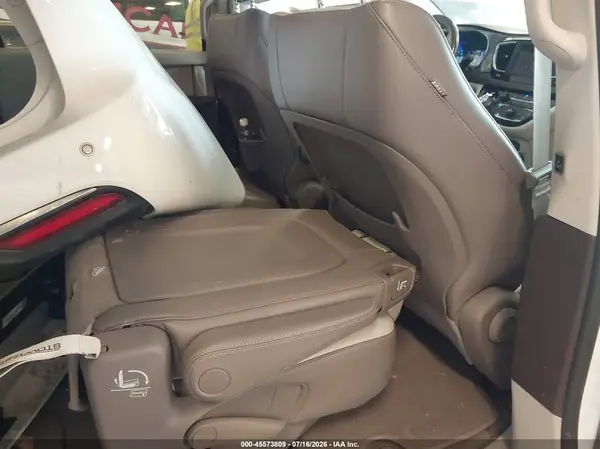 2C4RC1BG1JR271431 2018 CHRYSLER PACIFICA - Image 8