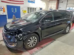 2C4RC1BG1JR274247 2018 CHRYSLER PACIFICA