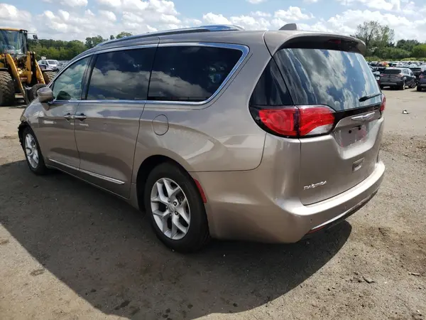 2C4RC1BG1JR274278 2018 CHRYSLER PACIFICA - Image 2