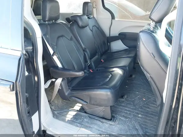 2C4RC1BG1JR278119 2018 CHRYSLER PACIFICA - Image 8