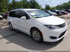 2C4RC1BG1JR290464 2018 CHRYSLER PACIFICA