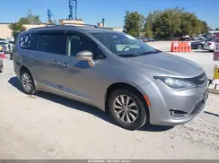 2C4RC1BG1JR316898 2018 CHRYSLER PACIFICA