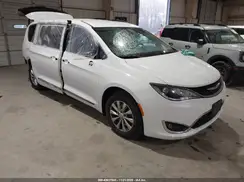 2C4RC1BG1JR316903 2018 CHRYSLER PACIFICA