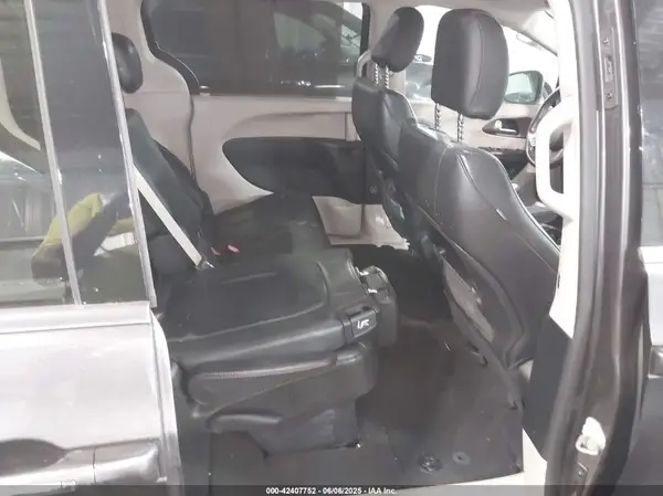 2C4RC1BG1JR322717 2018 CHRYSLER PACIFICA - Image 8