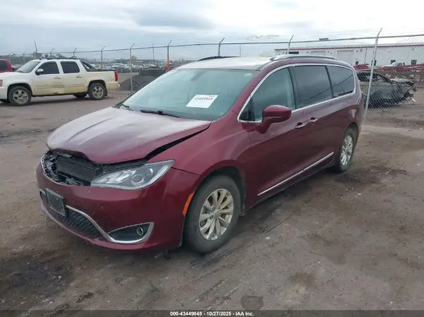 2C4RC1BG1KR527519 2019 CHRYSLER PACIFICA - Image 2