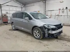 2C4RC1BG1KR549777 2019 CHRYSLER PACIFICA