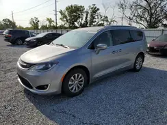 2C4RC1BG1KR554929 2019 CHRYSLER PACIFICA