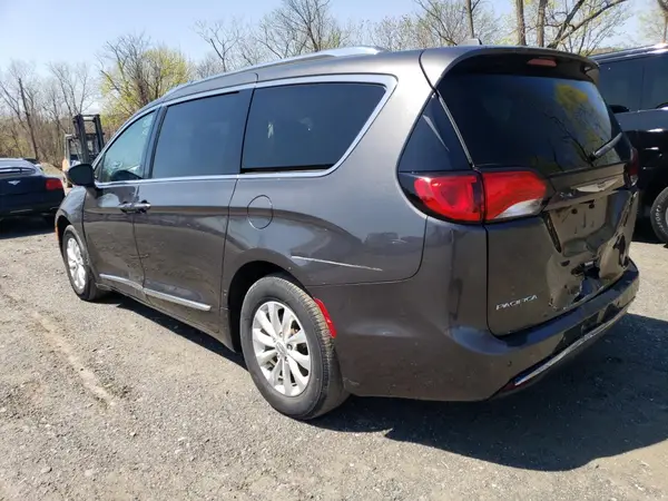 2C4RC1BG1KR555384 2019 CHRYSLER PACIFICA - Image 2