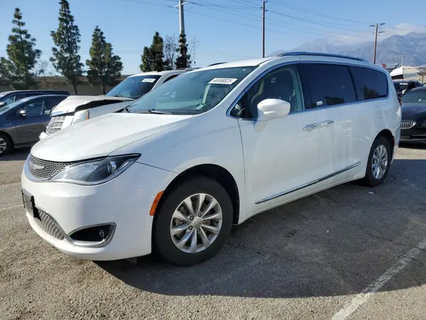 2C4RC1BG1KR560486 2019 CHRYSLER PACIFICA - Image 1