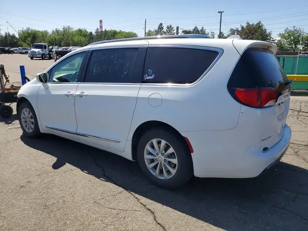 2C4RC1BG1KR561444 2019 CHRYSLER PACIFICA - Image 2