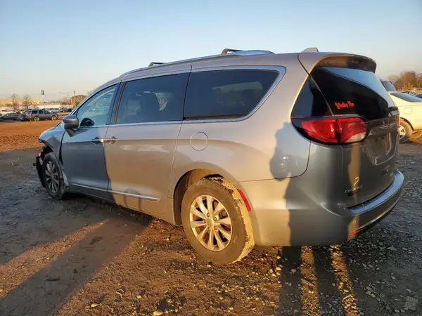 2C4RC1BG1KR561525 2019 CHRYSLER PACIFICA - Image 2