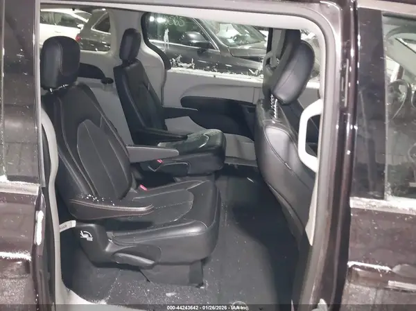 2C4RC1BG1KR570662 2019 CHRYSLER PACIFICA - Image 8