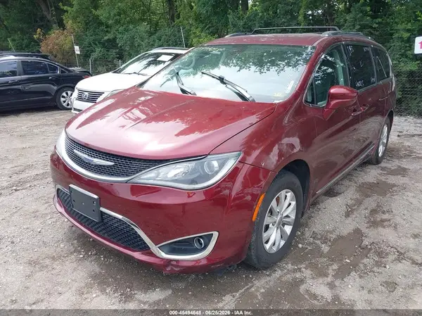 2C4RC1BG1KR596825 2019 CHRYSLER PACIFICA - Image 2