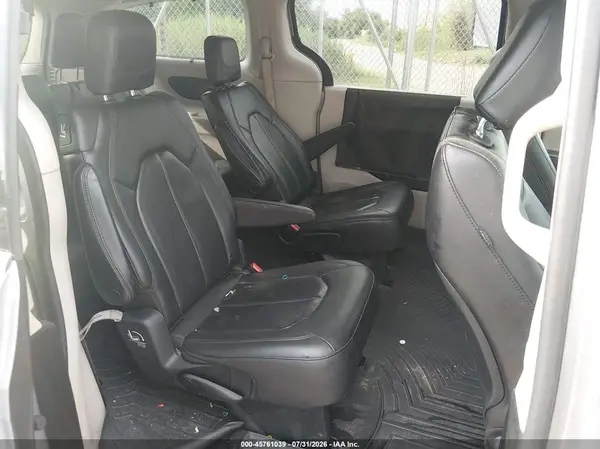 2C4RC1BG1KR603501 2019 CHRYSLER PACIFICA - Image 8