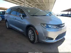 2C4RC1BG1KR609136 2019 CHRYSLER PACIFICA