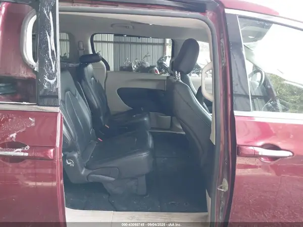 2C4RC1BG1KR625725 2019 CHRYSLER PACIFICA - Image 8
