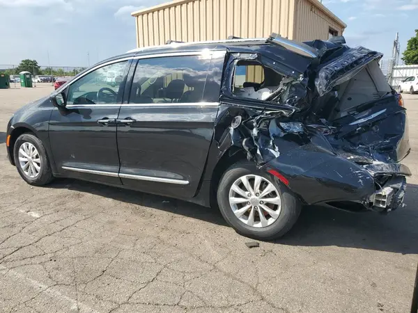 2C4RC1BG1KR627538 2019 CHRYSLER PACIFICA - Image 2