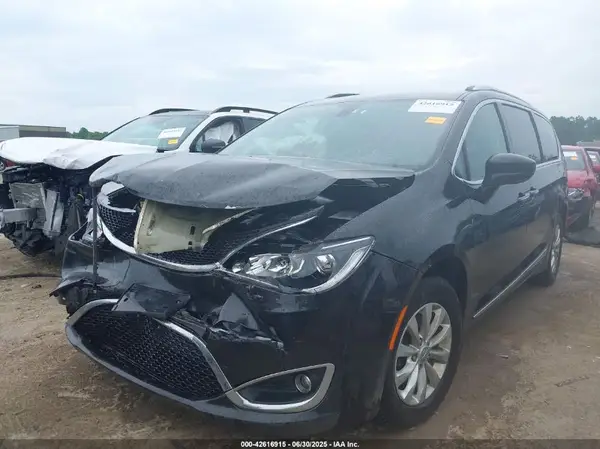 2C4RC1BG1KR629645 2019 CHRYSLER PACIFICA - Image 2