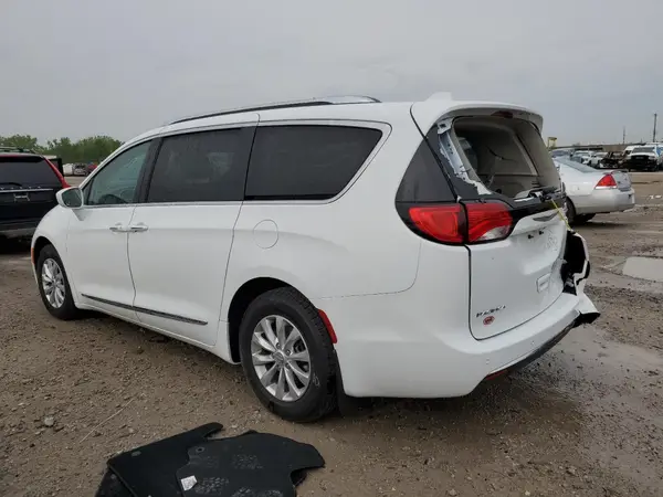 2C4RC1BG1KR640032 2019 CHRYSLER PACIFICA - Image 2