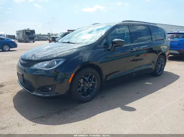 2C4RC1BG1KR644744 2019 CHRYSLER PACIFICA - Image 2