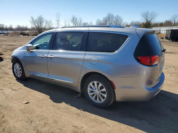 2C4RC1BG1KR650589 2019 CHRYSLER PACIFICA - Image 2
