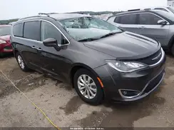 2C4RC1BG1KR651144 2019 CHRYSLER PACIFICA