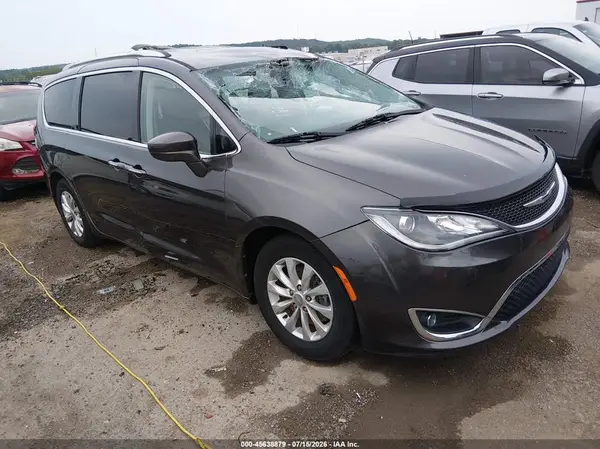 2C4RC1BG1KR651144 2019 CHRYSLER PACIFICA - Image 1