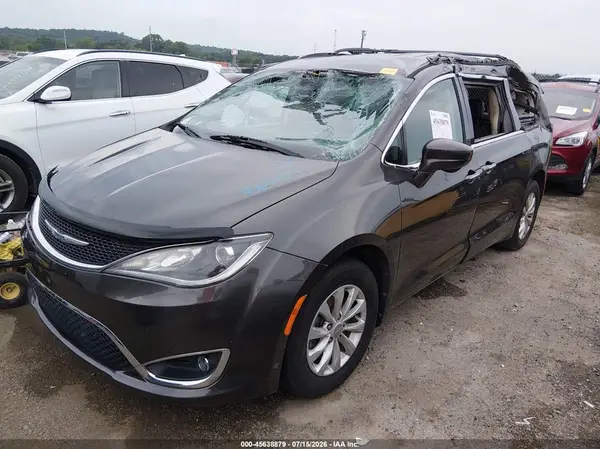 2C4RC1BG1KR651144 2019 CHRYSLER PACIFICA - Image 2