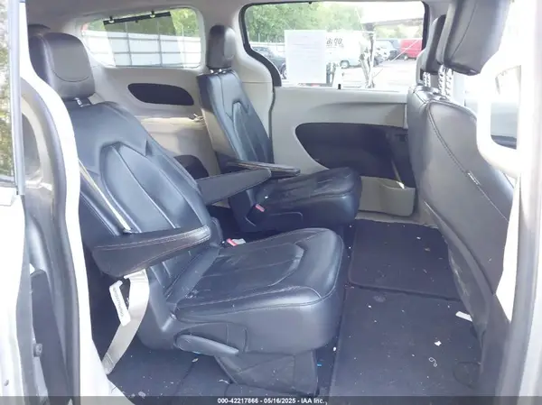 2C4RC1BG1KR665917 2019 CHRYSLER PACIFICA - Image 8