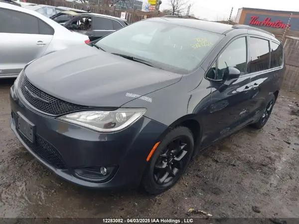2C4RC1BG1KR667649 2019 CHRYSLER PACIFICA - Image 2