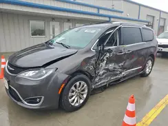 2C4RC1BG1KR680708 2019 CHRYSLER PACIFICA