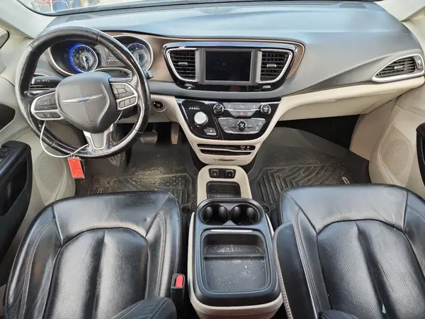 2C4RC1BG1KR680773 2019 CHRYSLER PACIFICA - Image 8