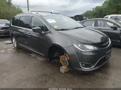 2C4RC1BG1KR680899 2019 CHRYSLER PACIFICA