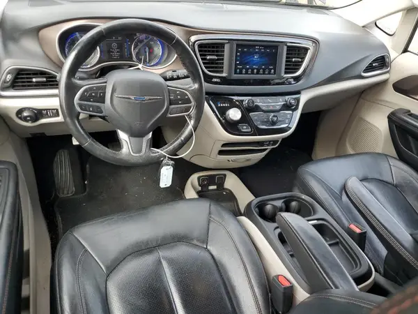 2C4RC1BG1KR680949 2019 CHRYSLER PACIFICA - Image 8