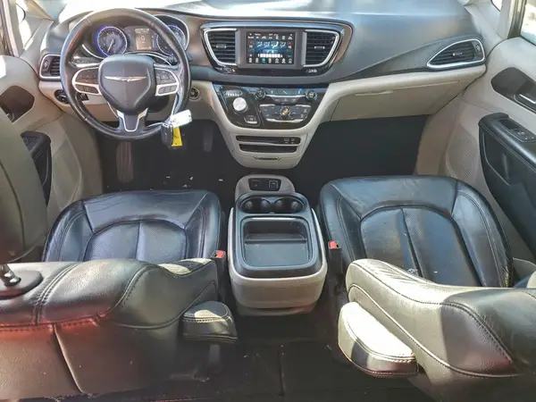 2C4RC1BG1KR685469 2019 CHRYSLER PACIFICA - Image 8