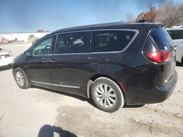 2C4RC1BG1KR698285 2019 CHRYSLER PACIFICA - Image 2