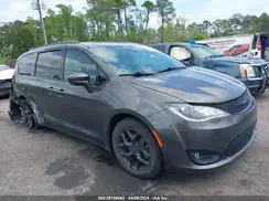 2C4RC1BG1KR710726 2019 CHRYSLER PACIFICA