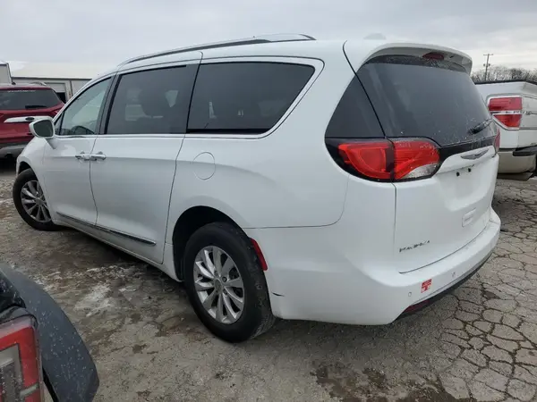 2C4RC1BG1KR732435 2019 CHRYSLER PACIFICA - Image 2