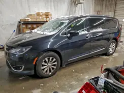 2C4RC1BG1KR733231 2019 CHRYSLER PACIFICA