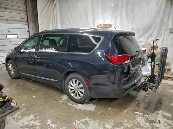 2C4RC1BG1KR733231 2019 CHRYSLER PACIFICA - Image 2