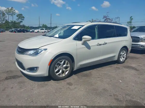 2C4RC1BG1LR121760 2020 CHRYSLER PACIFICA - Image 2