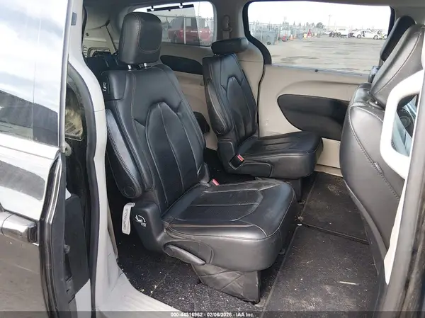 2C4RC1BG1LR128207 2020 CHRYSLER PACIFICA - Image 8