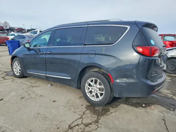 2C4RC1BG1LR215637 2020 CHRYSLER PACIFICA - Image 2