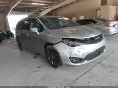 2C4RC1BG1LR233068 2020 CHRYSLER PACIFICA