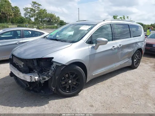 2C4RC1BG1LR268936 2020 CHRYSLER PACIFICA - Image 2