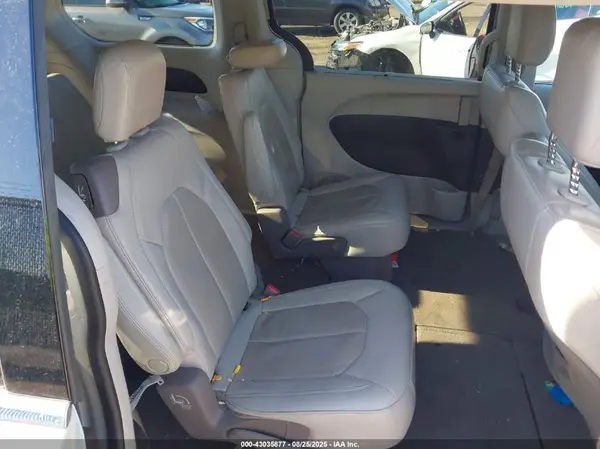 2C4RC1BG1MR504597 2021 CHRYSLER PACIFICA - Image 8