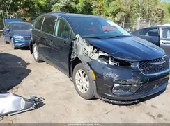 2C4RC1BG1NR112656 2022 CHRYSLER PACIFICA