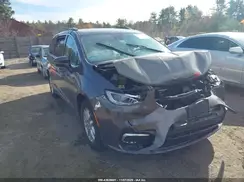 2C4RC1BG1NR122300 2022 CHRYSLER PACIFICA