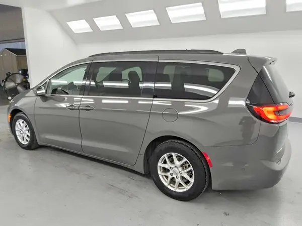 2C4RC1BG1NR123723 2022 CHRYSLER PACIFICA - Image 2